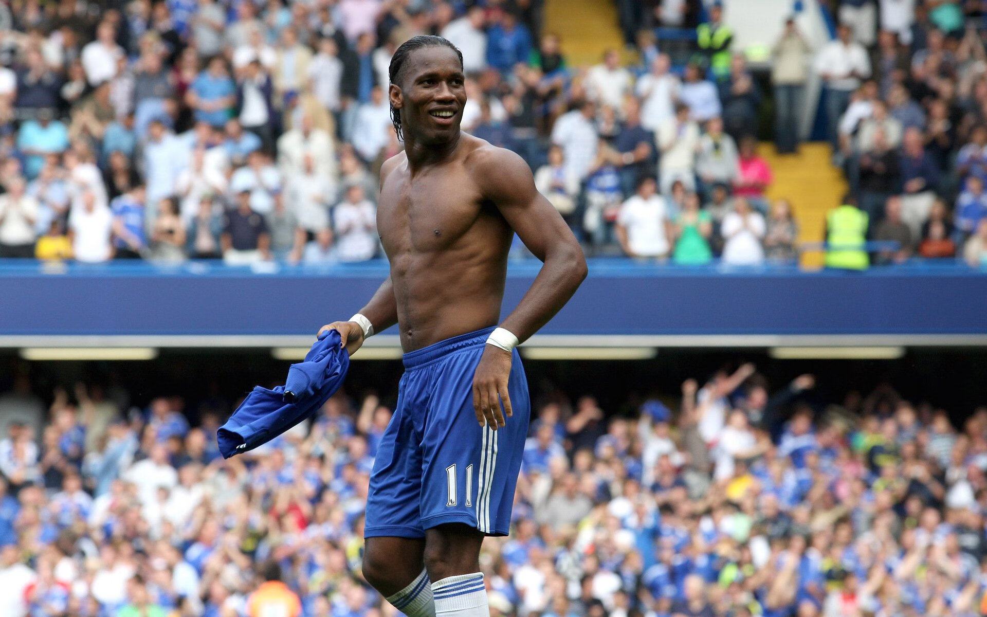 跨界传奇，当掘金提前终结悬念，詹姆斯在欧冠决赛接管比赛