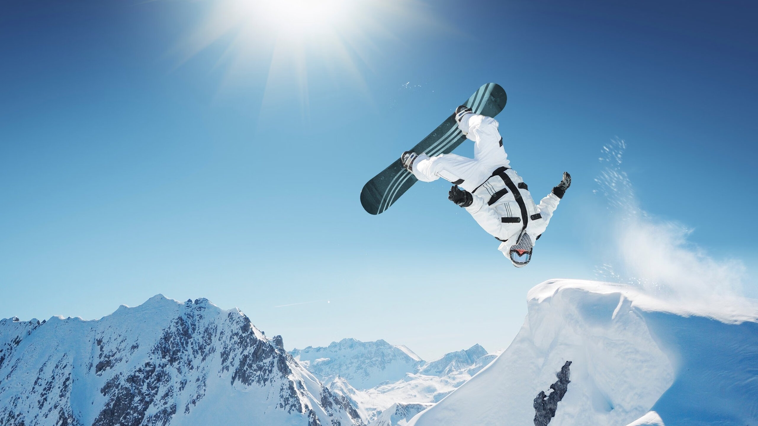 意甲焦点战之夜,莱万关键时刻站出来,一锤定音定乾坤